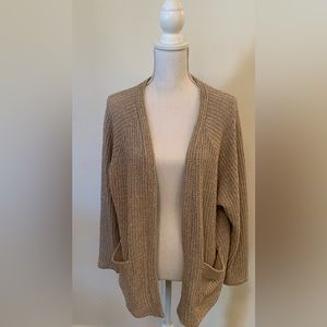 Beautiful light knit cardigan in blush